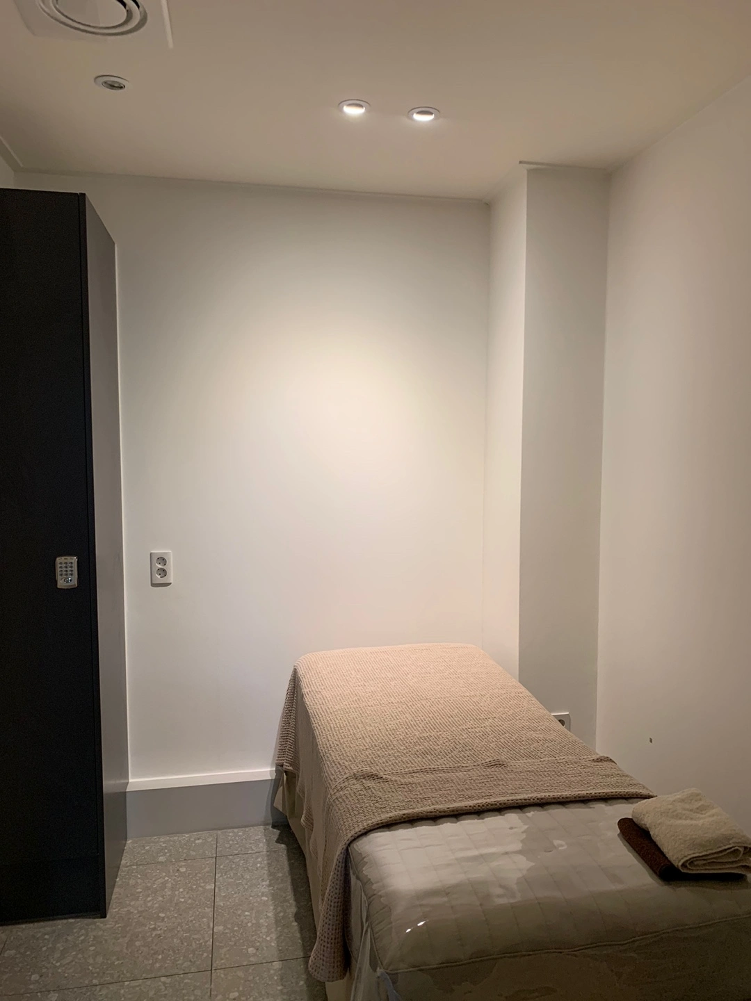 Premium Skincare Room at OnaSeason Busan